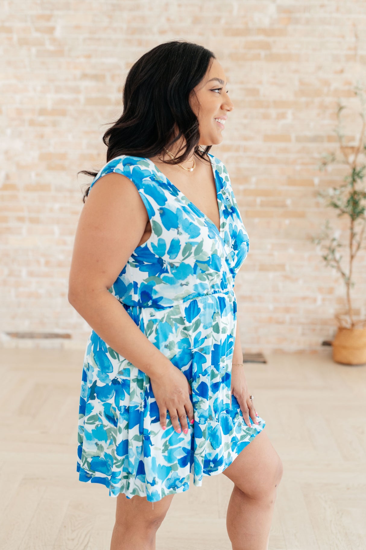 Vestido con cuello en V "El sol ha sido muy amable" en azul