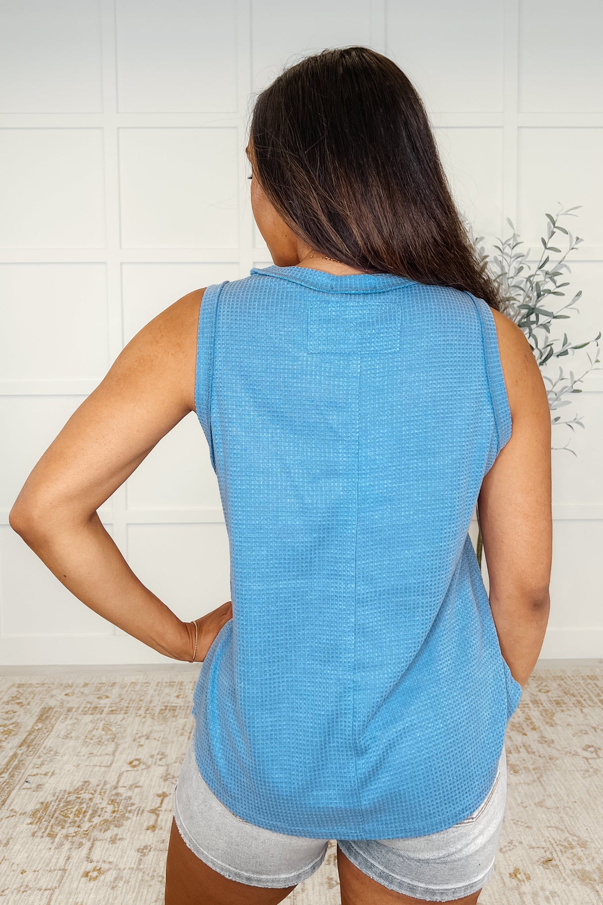 Camiseta de tirantes de cuello redondo Thread Theory en azul vaquero
