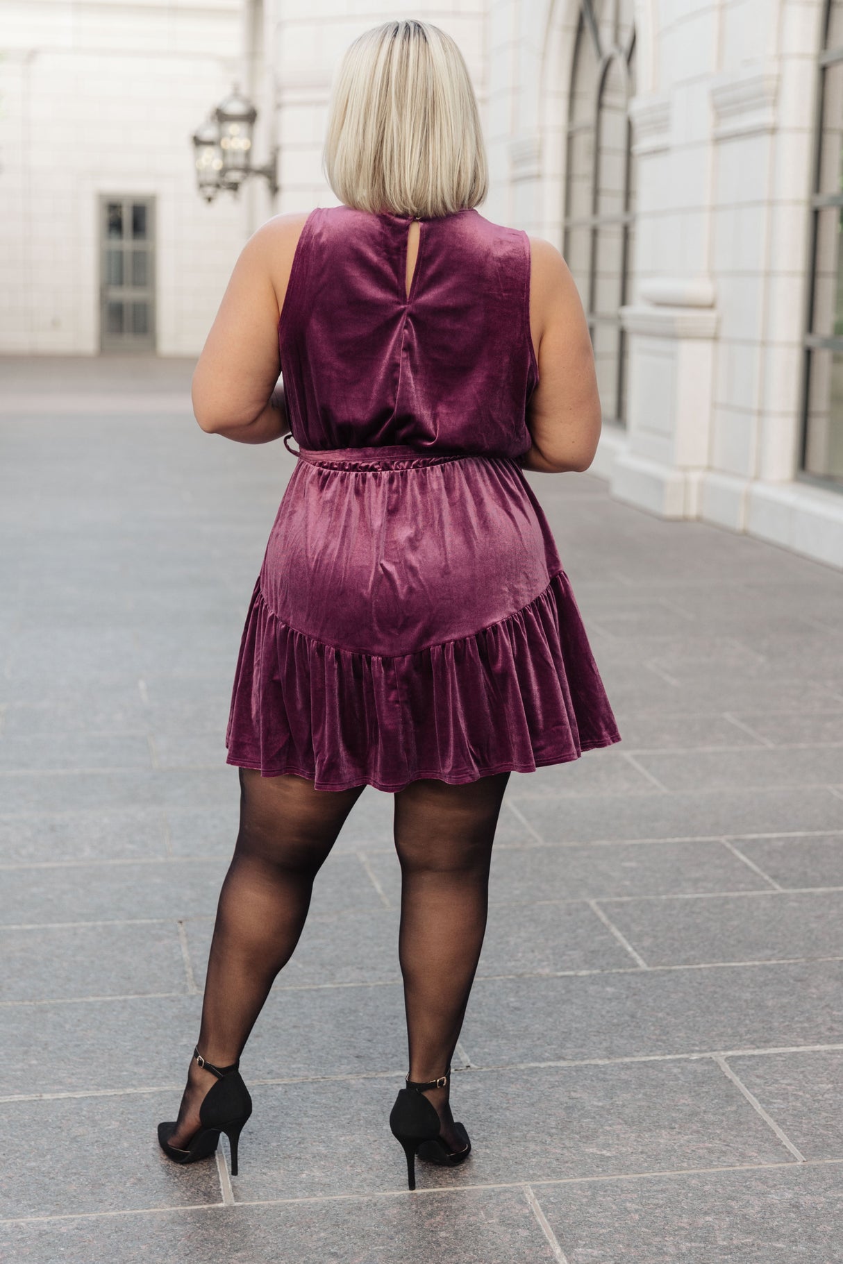 Vestido de terciopelo con lazo atado