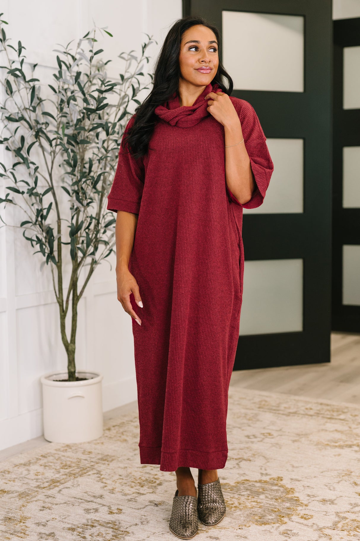 Vestido de punto acanalado Travel Envy en color vino