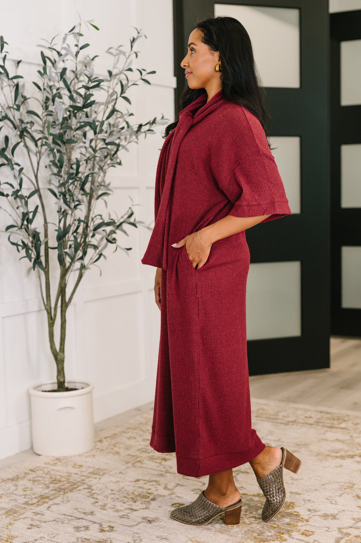 Vestido de punto acanalado Travel Envy en color vino