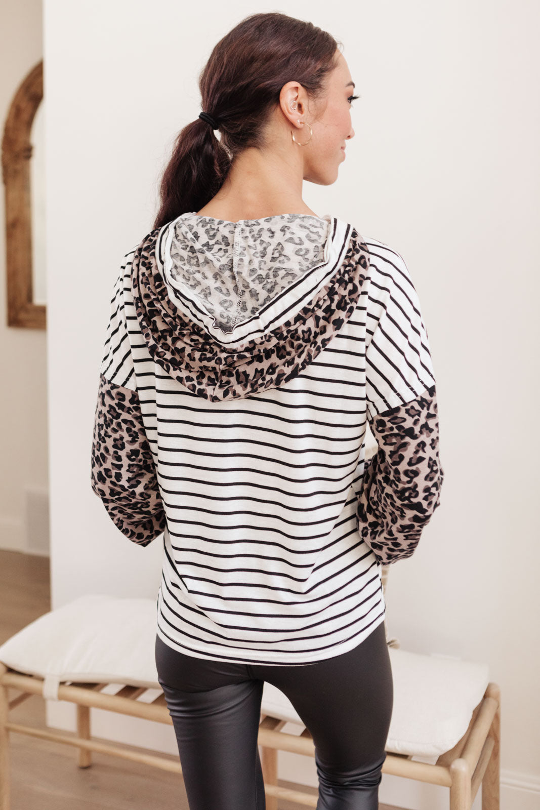 Sudadera con capucha "Dos mundos se encuentran"