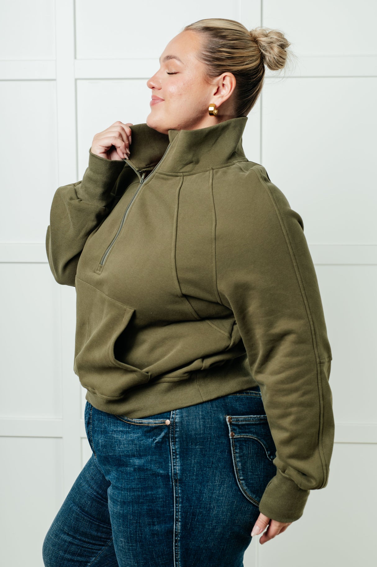 Sudadera con media cremallera "Under Her Spell" en verde
