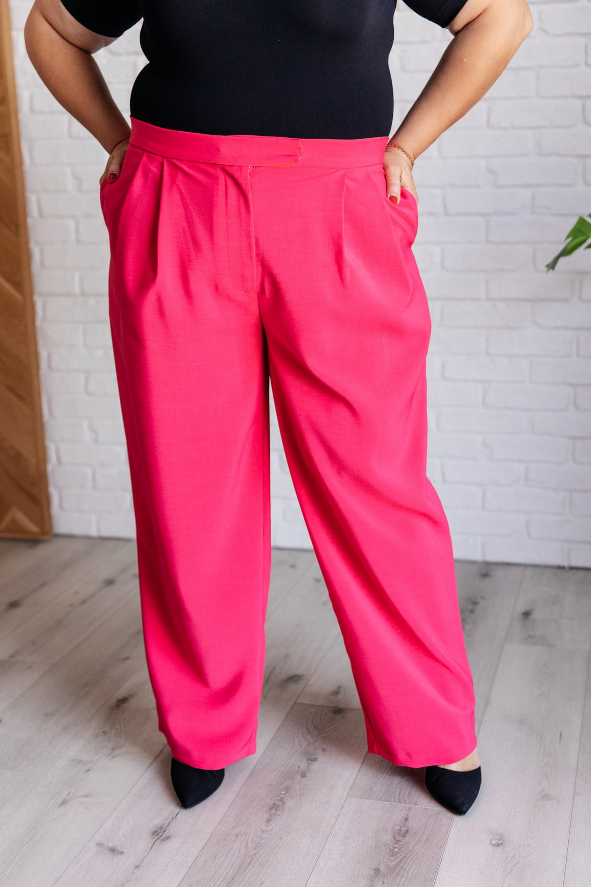 Pantalones plisados Vigilante Stuff en rosa intenso