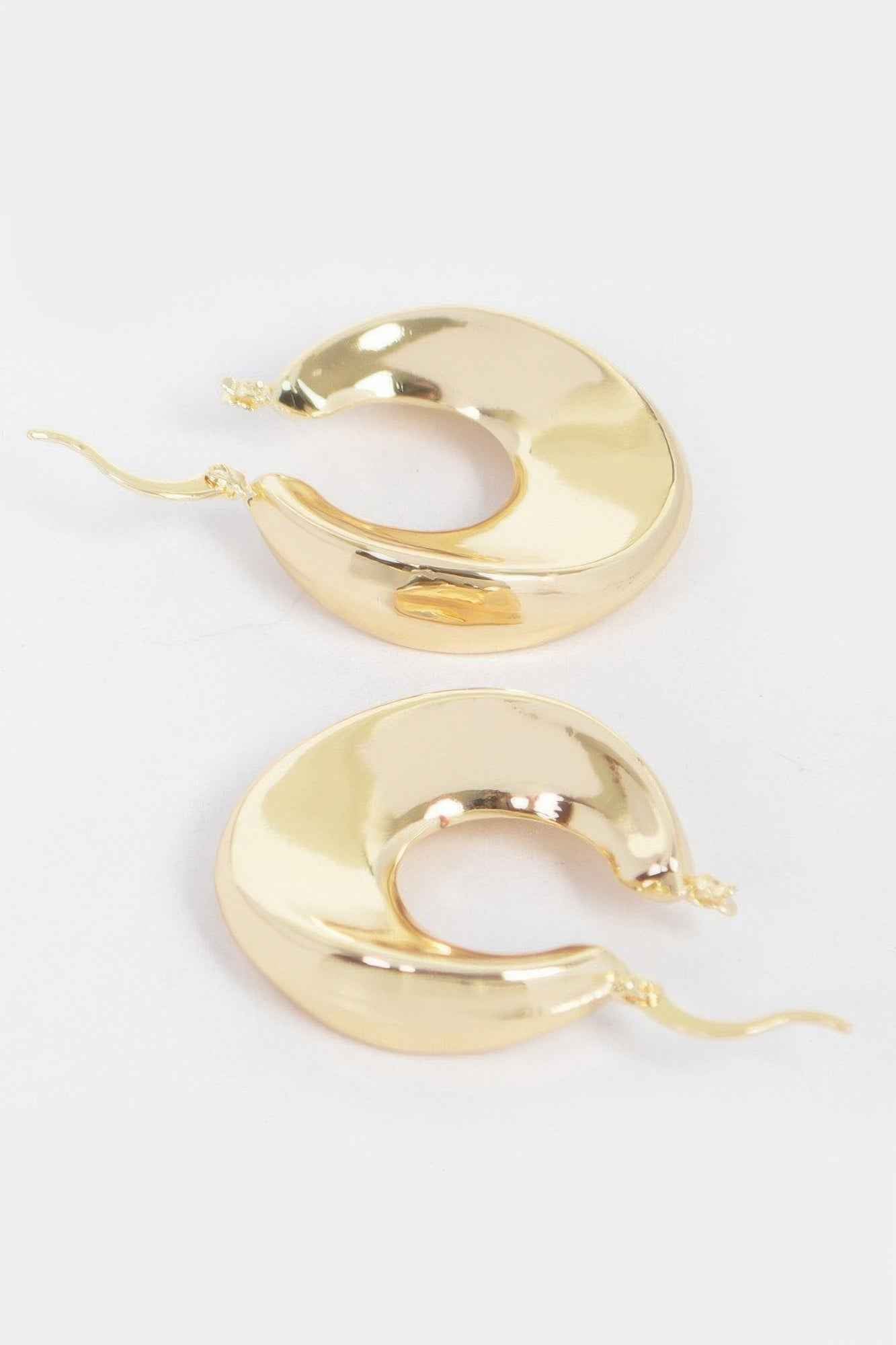 Vintage Gold Dip Metal Earring
