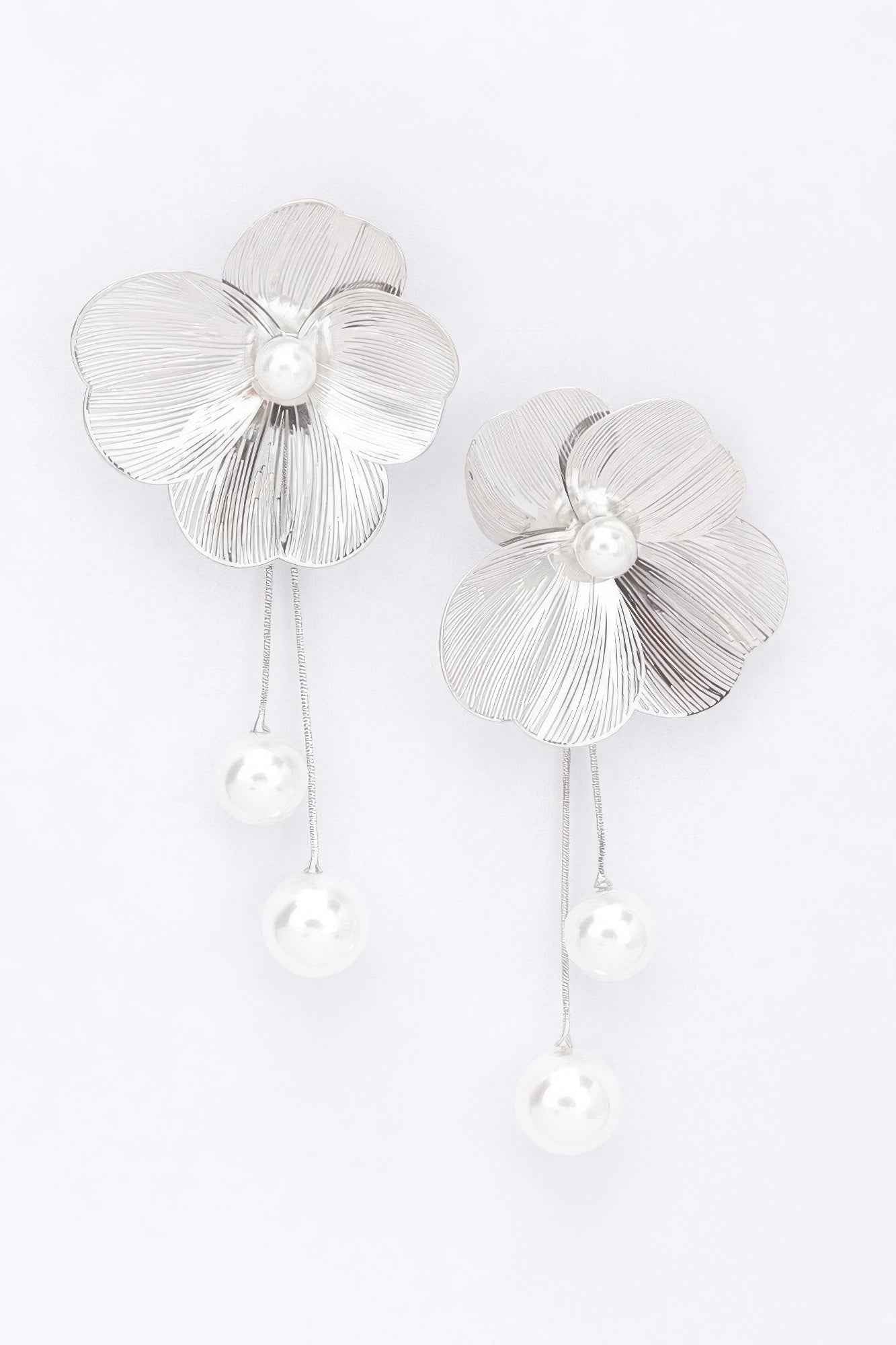 Faux Pearl Gold Plated Metal Earring