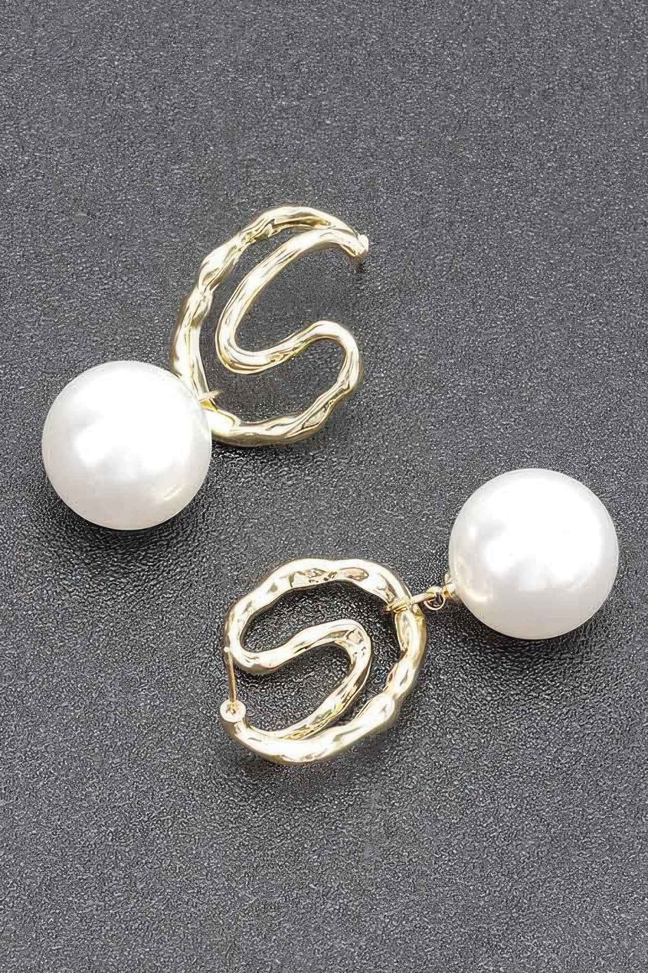 Faux Pearl Metal Earring