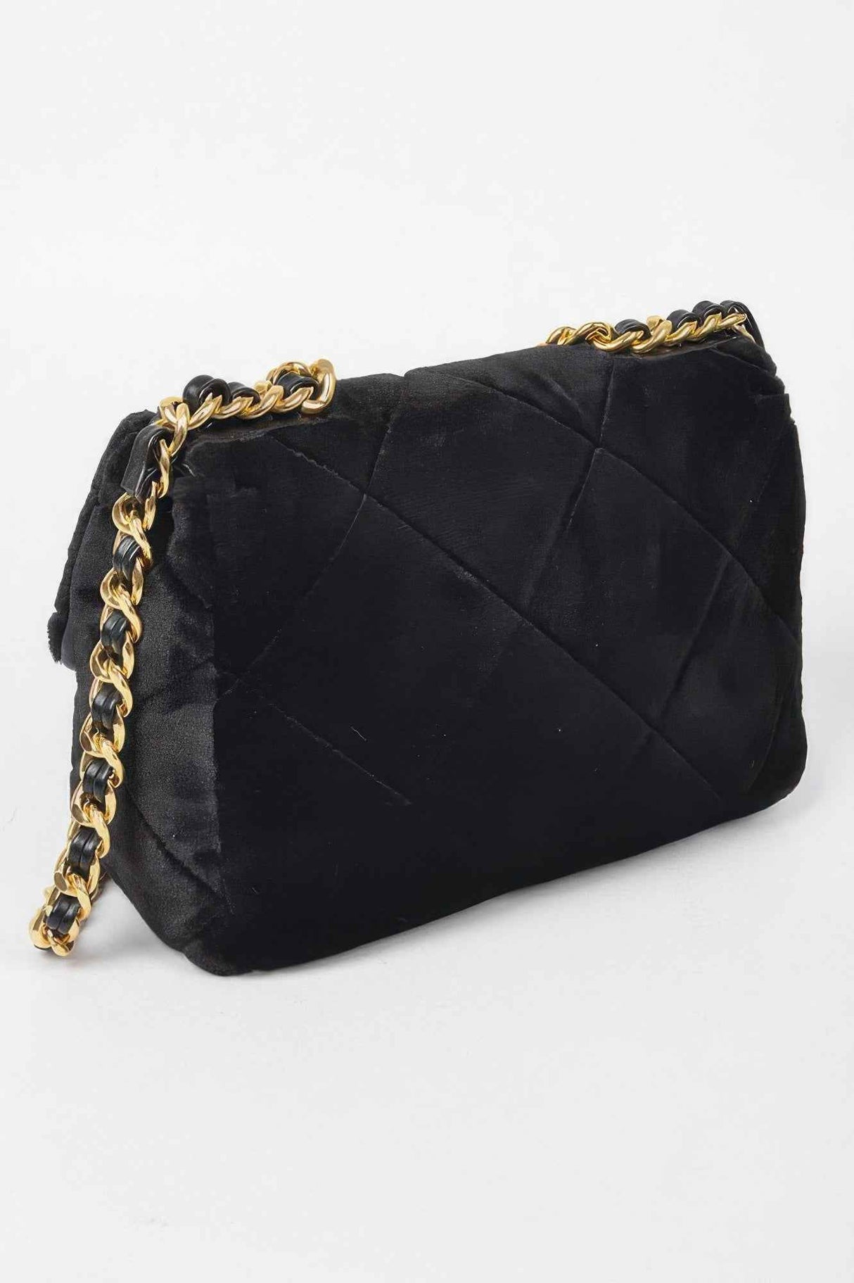 Quilted Fur Chain Flap Clutch