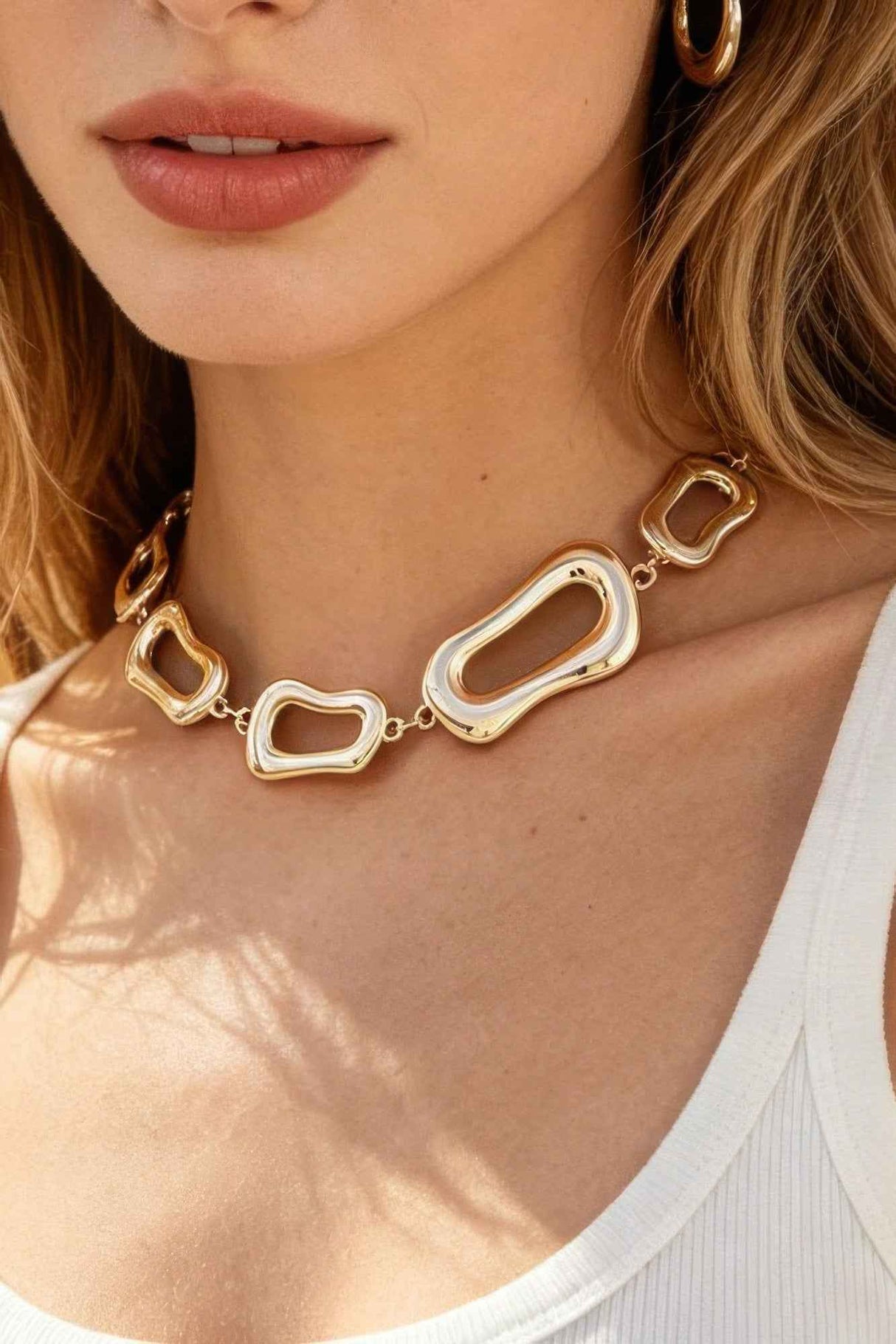 Polished Abstract Link Chain Choker Necklace