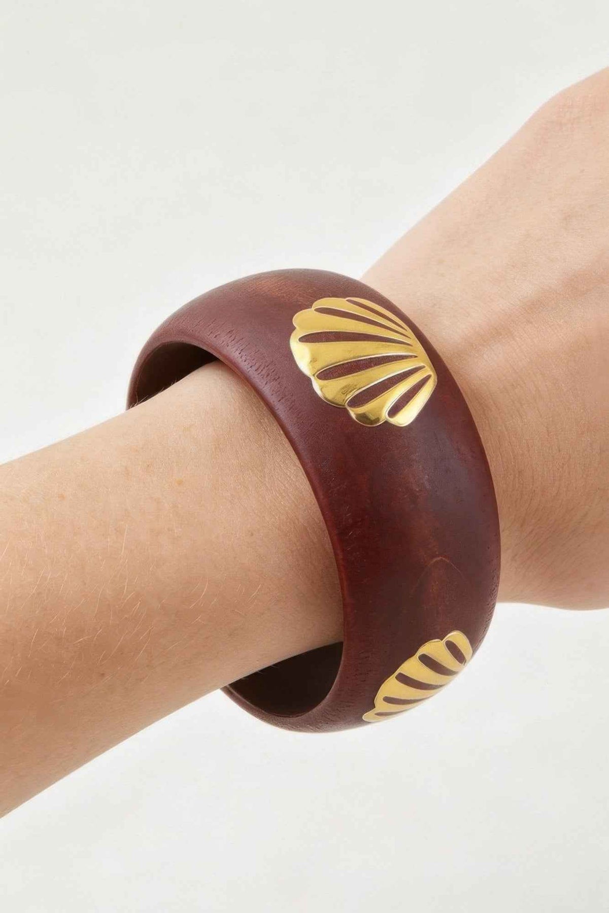 Nature Clam Grain Cuff Bracelet