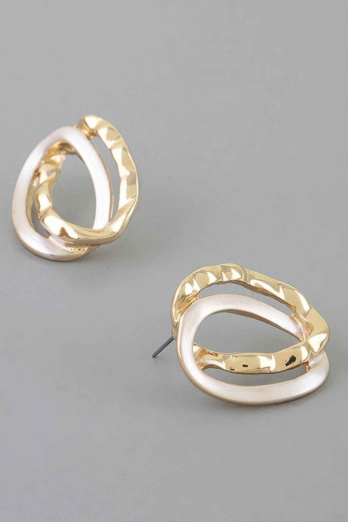 Hammered Double Oo Earrings