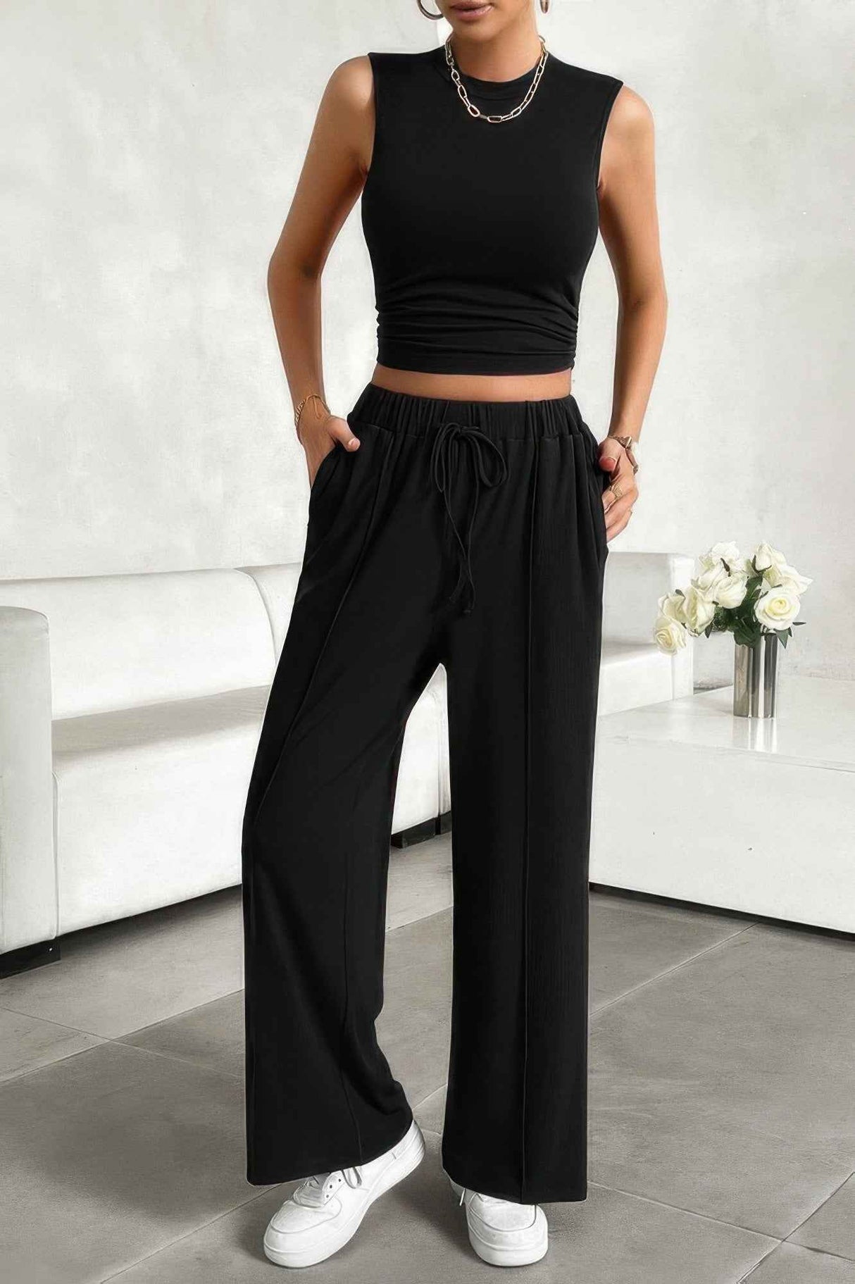 Solid Round Neck Sleeveless Drawstring Pockets Set