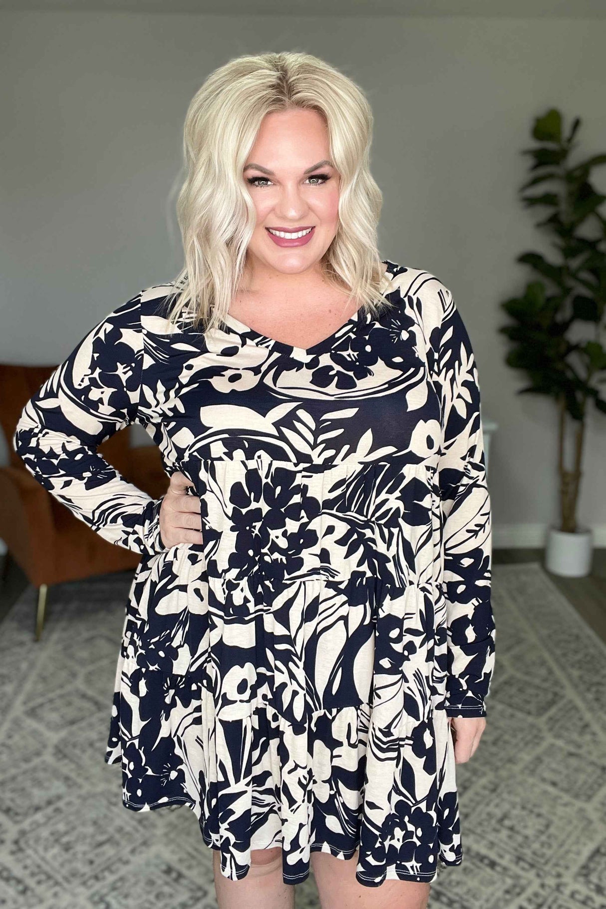 Worthwhile Moment Floral Tiered Dress in Oatmeal and Navy - Liarian Unlimited Boutique
