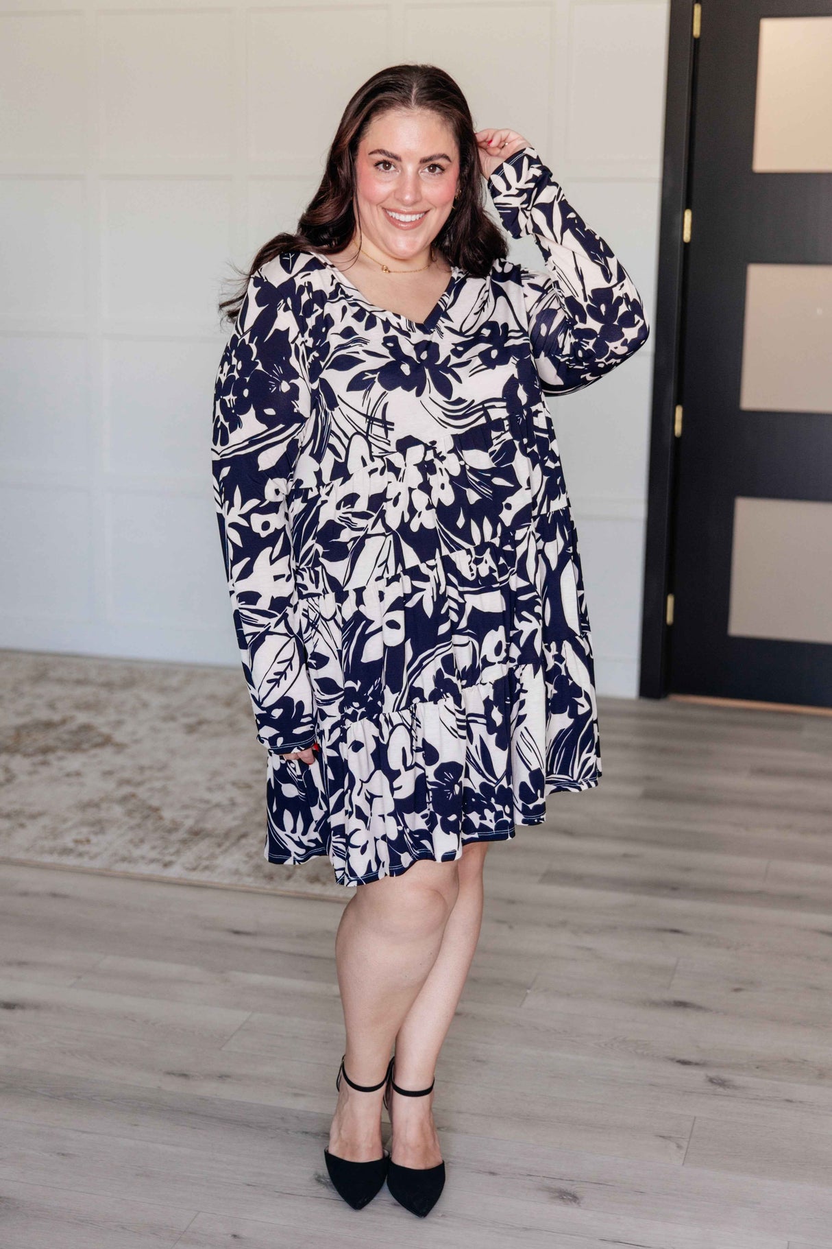 Worthwhile Moment Floral Tiered Dress in Oatmeal and Navy - Liarian Unlimited Boutique