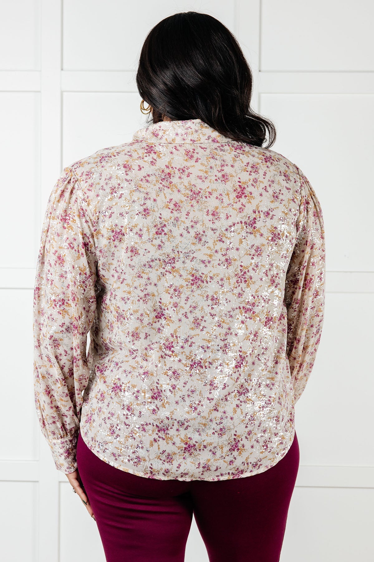 Blusa con botones florales "Tú y yo nos conectamos"