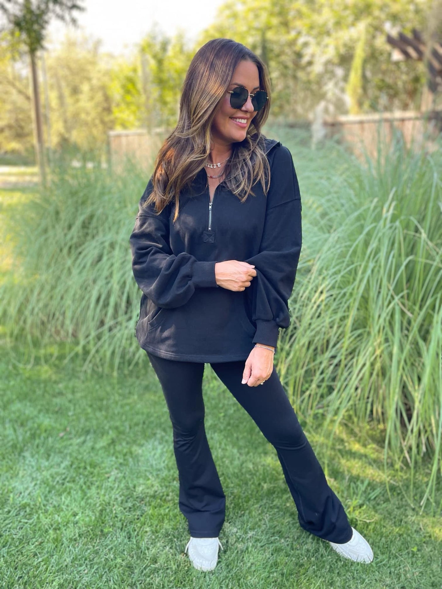 Sudadera con capucha y media cremallera Hendrick en nueve colores