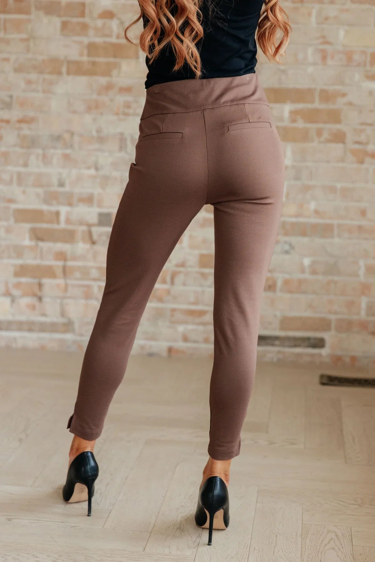 Pantalones ajustados Magic Ankle Crop de 26" en doce colores