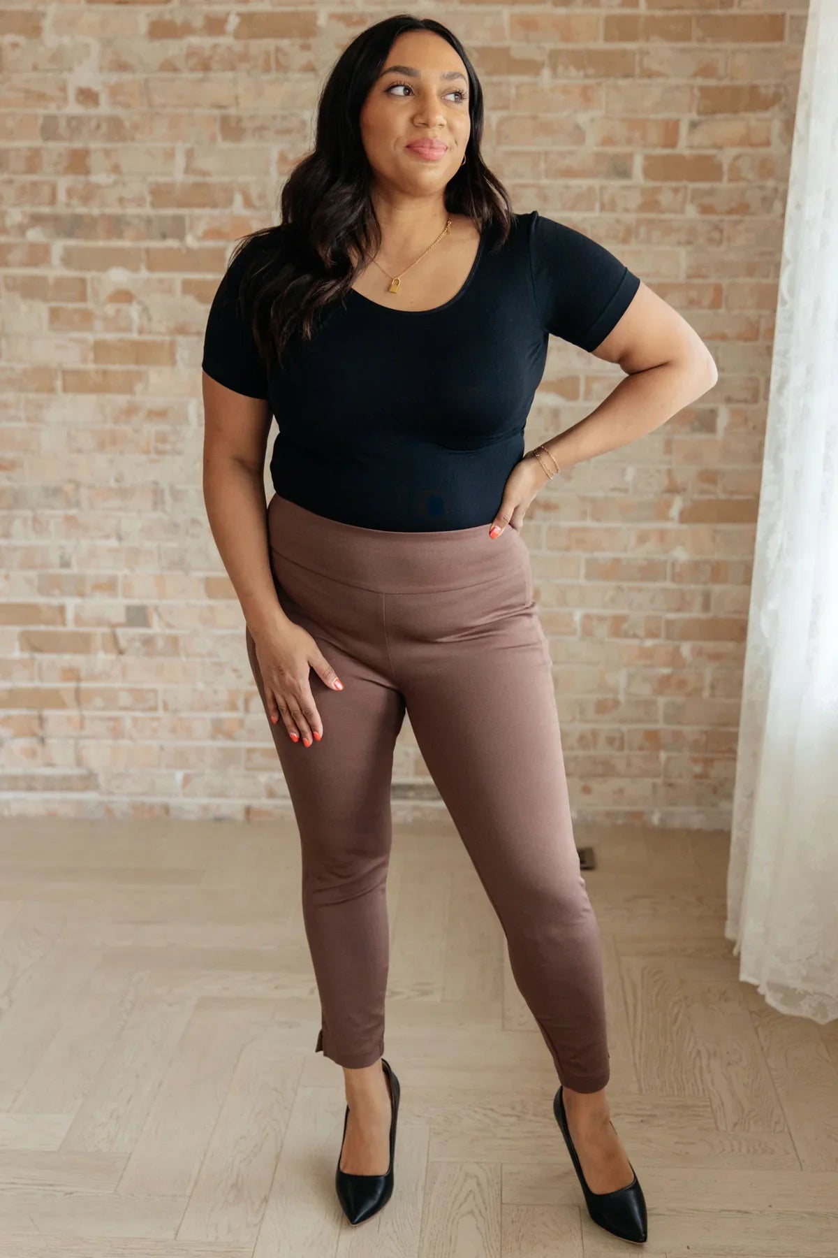 Pantalones ajustados Magic Ankle Crop de 26" en doce colores