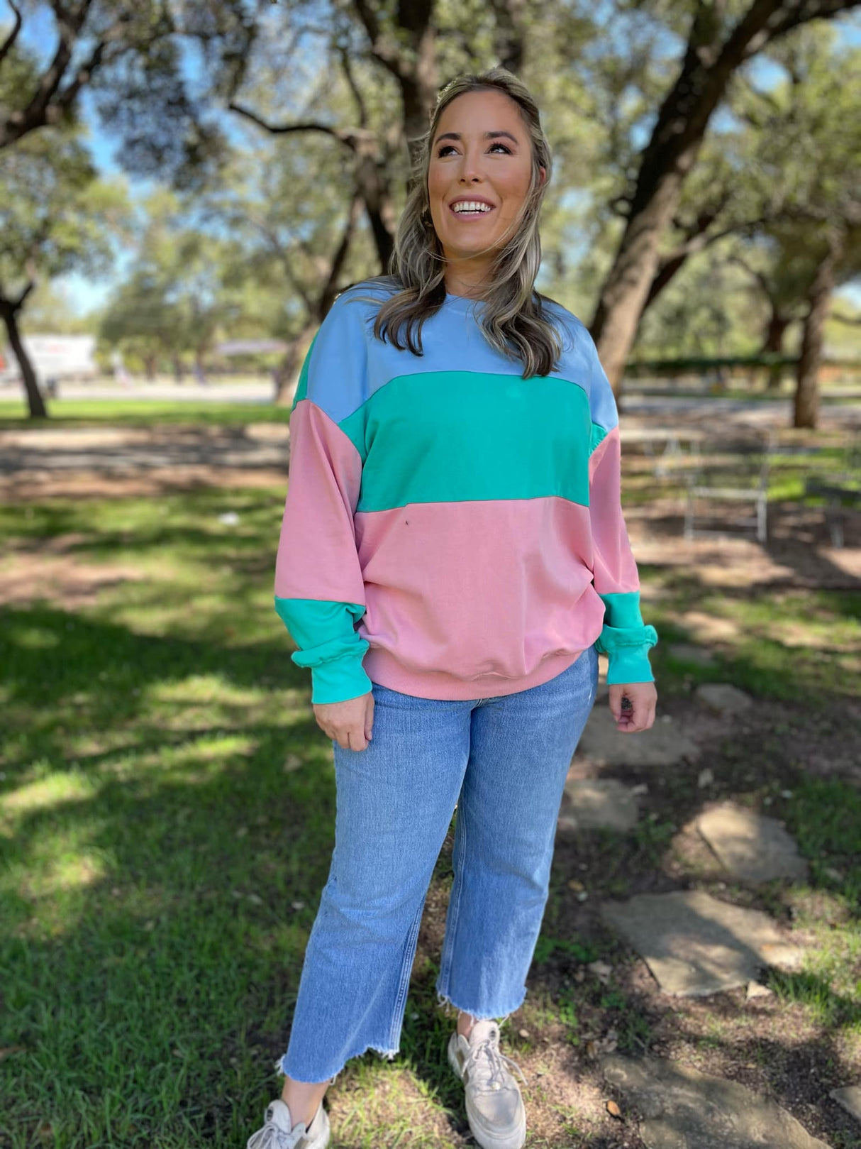 Suéter Finnley Colorblock en cuatro colores