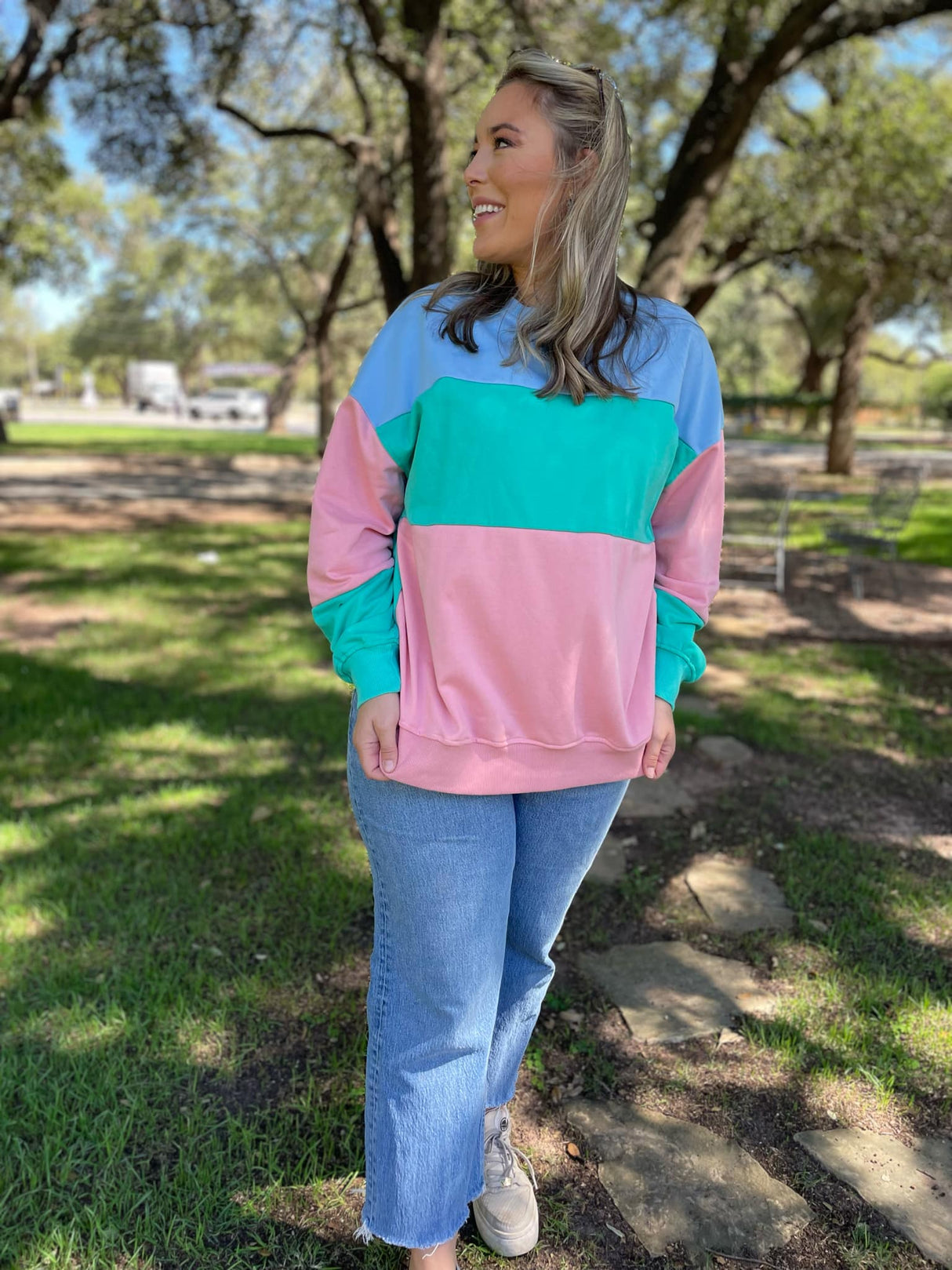 Suéter Finnley Colorblock en cuatro colores