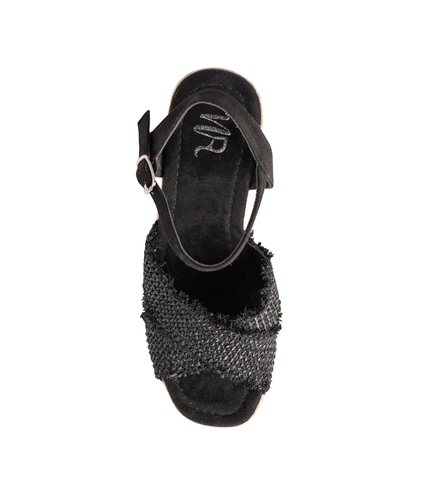 Elinor Wedge en negro