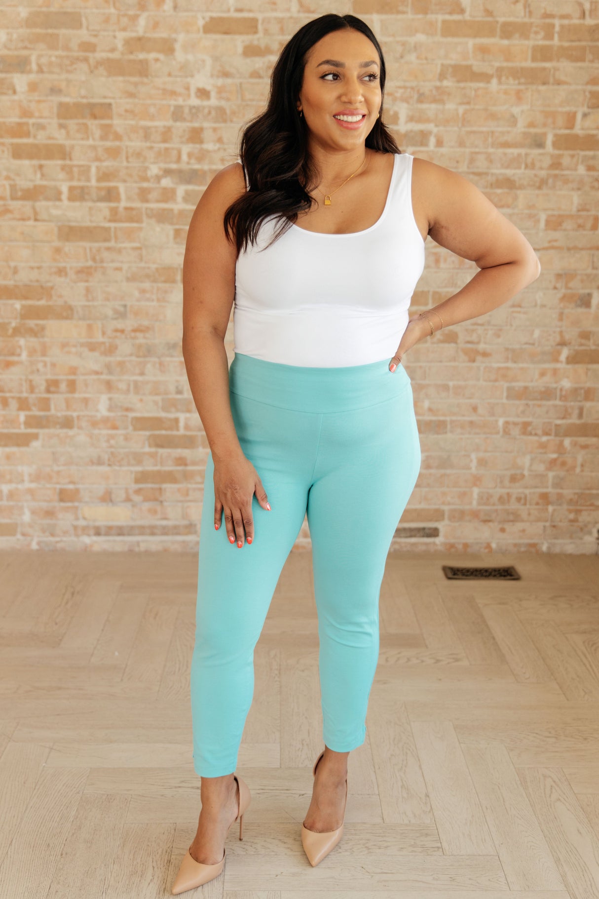 Pantalones ajustados Magic Ankle Crop de 26" en doce colores