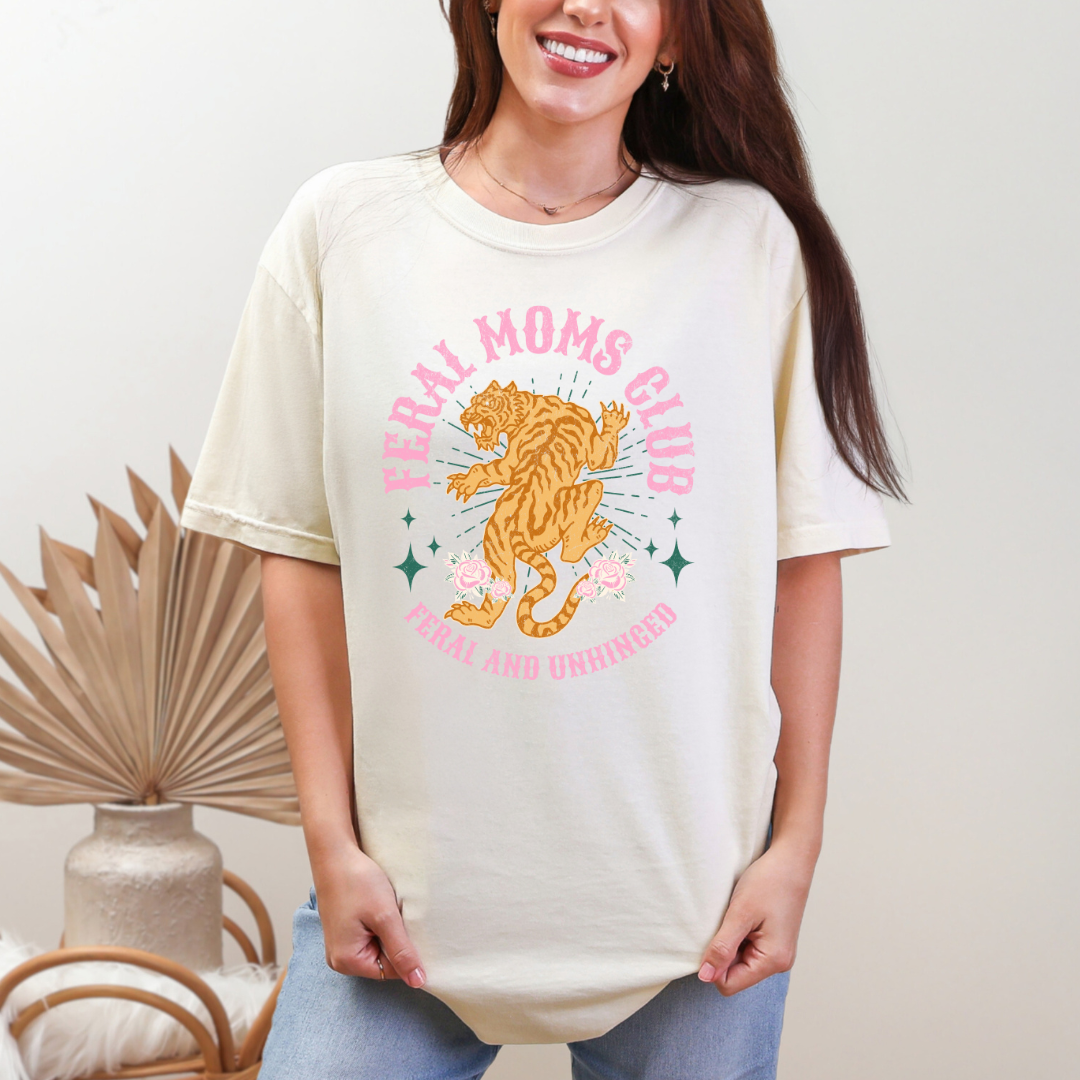 Camiseta gráfica del Club de Mamás Salvajes