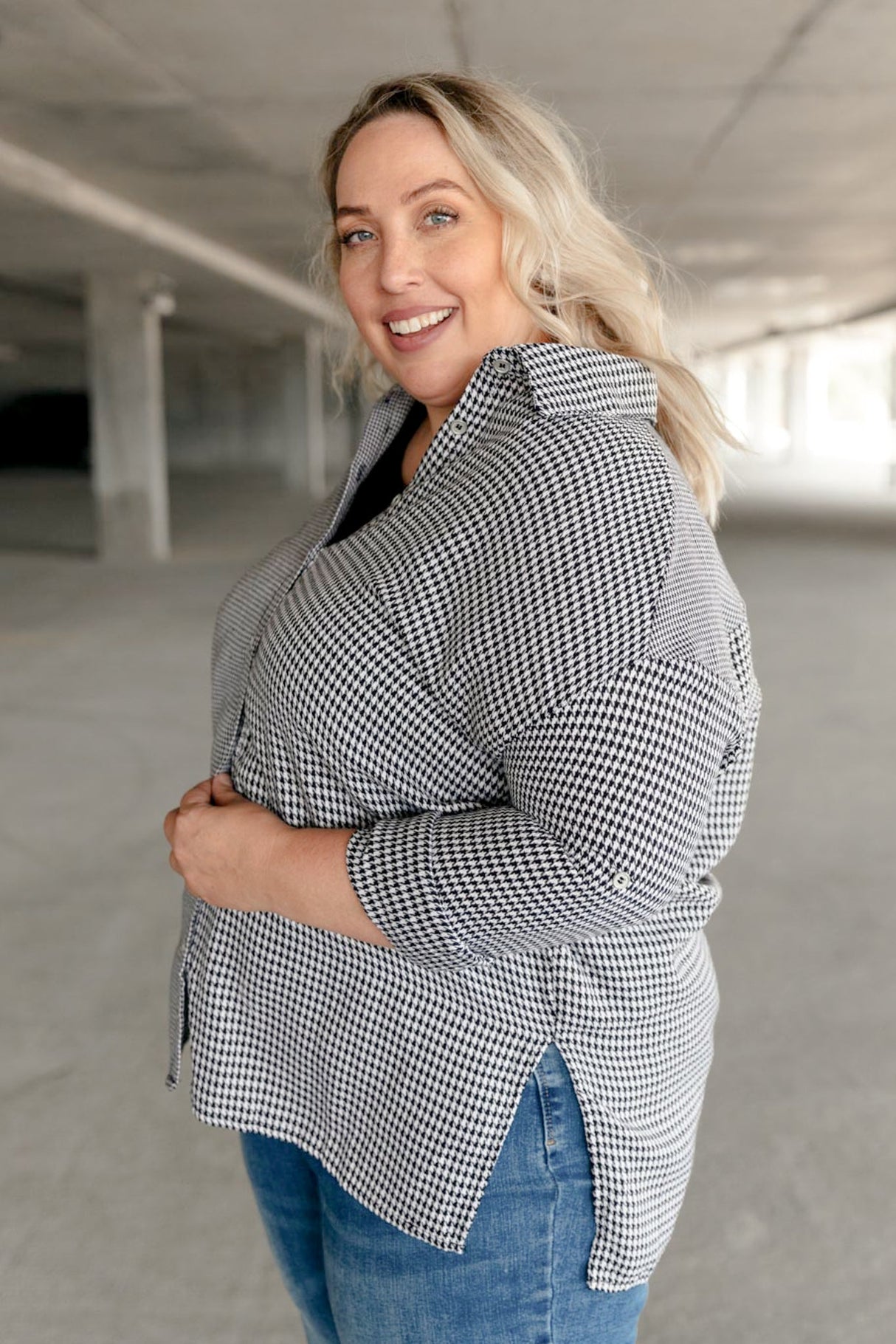Blusa abotonada con estampado pata de gallo mixto