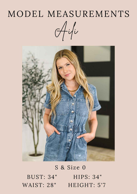 Whisper Trim Detailed V-Neck Tank in Navy
