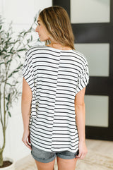 Blusa con mangas dolman All Lined Up en negro marfil