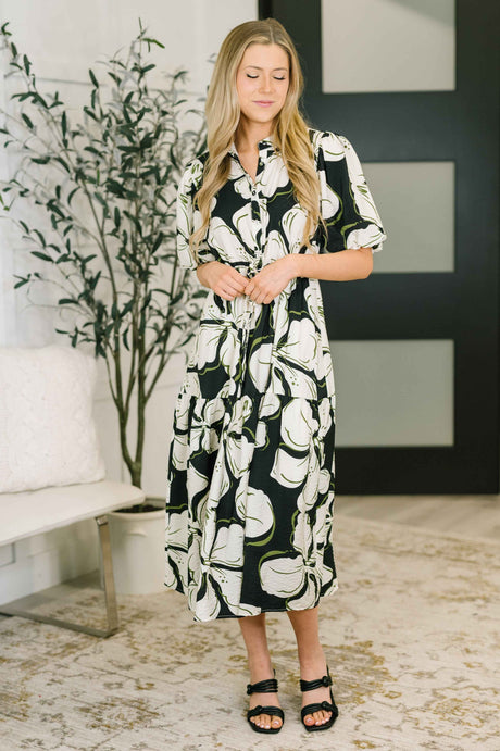 Art Show Puff Sleeve Midi Dress