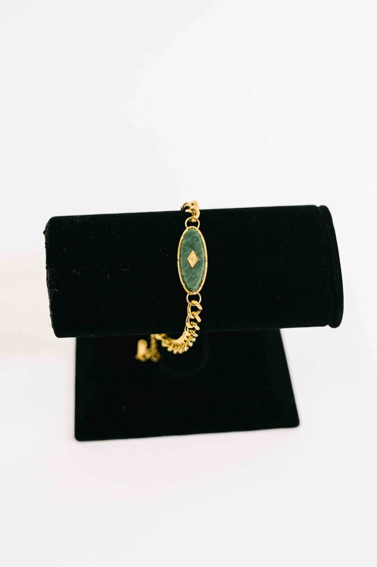 Bangle in Jade Bracelet