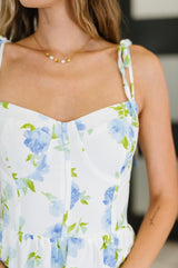 Vestido Bloomie Baby con capas en color marfil y azul