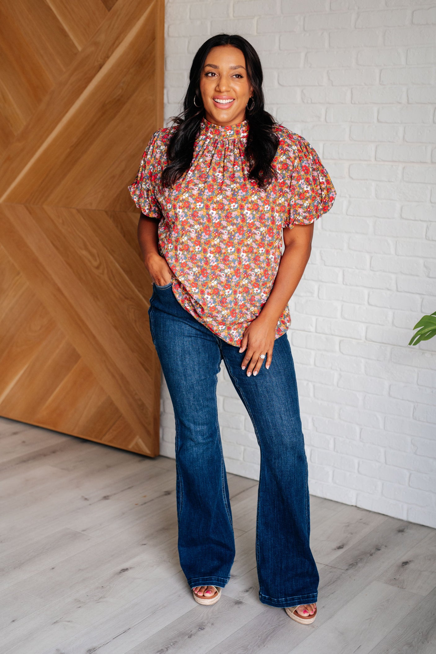 Blusa de cuello alto con estampado floral Bohemian Moment