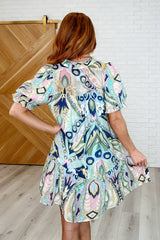 Vestido Boho Belle con escote en V y capas en mezcla de verdes