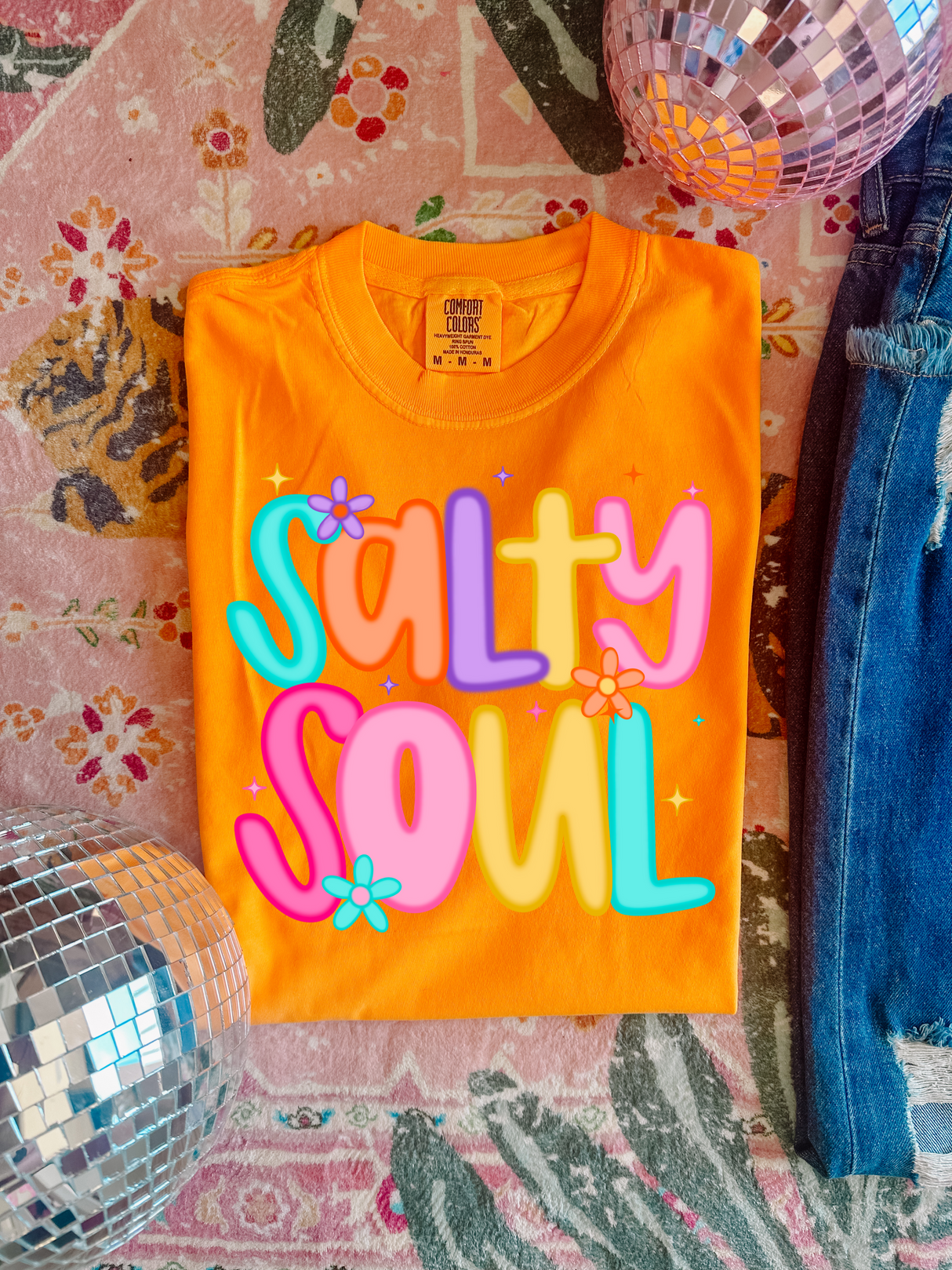 Camiseta gráfica Salty Soul en naranja