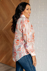 Blusa transparente con botones florales Call Me Back