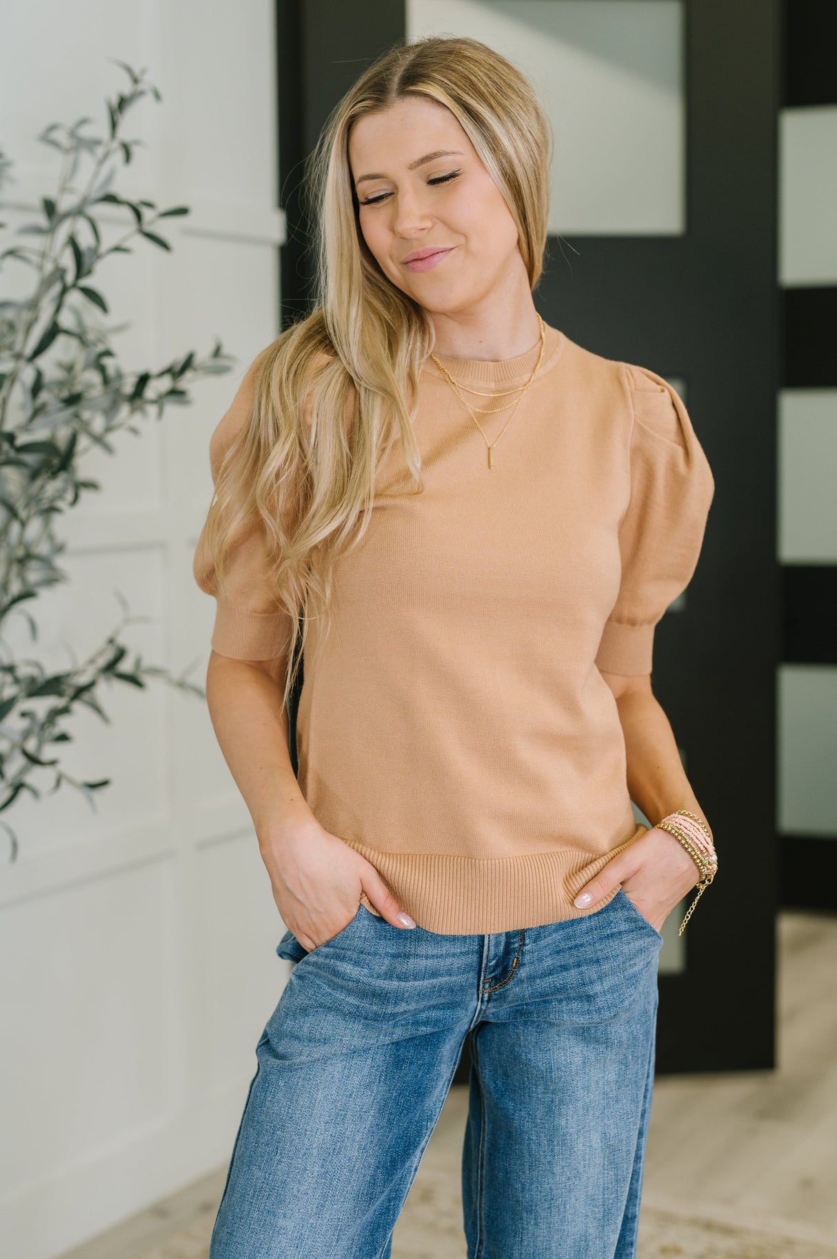 Blusa de manga abullonada de estilo casual y elegante en color cepillado