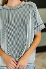 Top de punto acanalado Catch Me Loungin' en blanco y negro