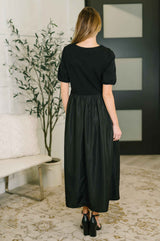 Contrast Charm Midi Black Dress