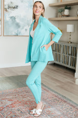 Pantalones Magic Skinny de 28" en doce colores 