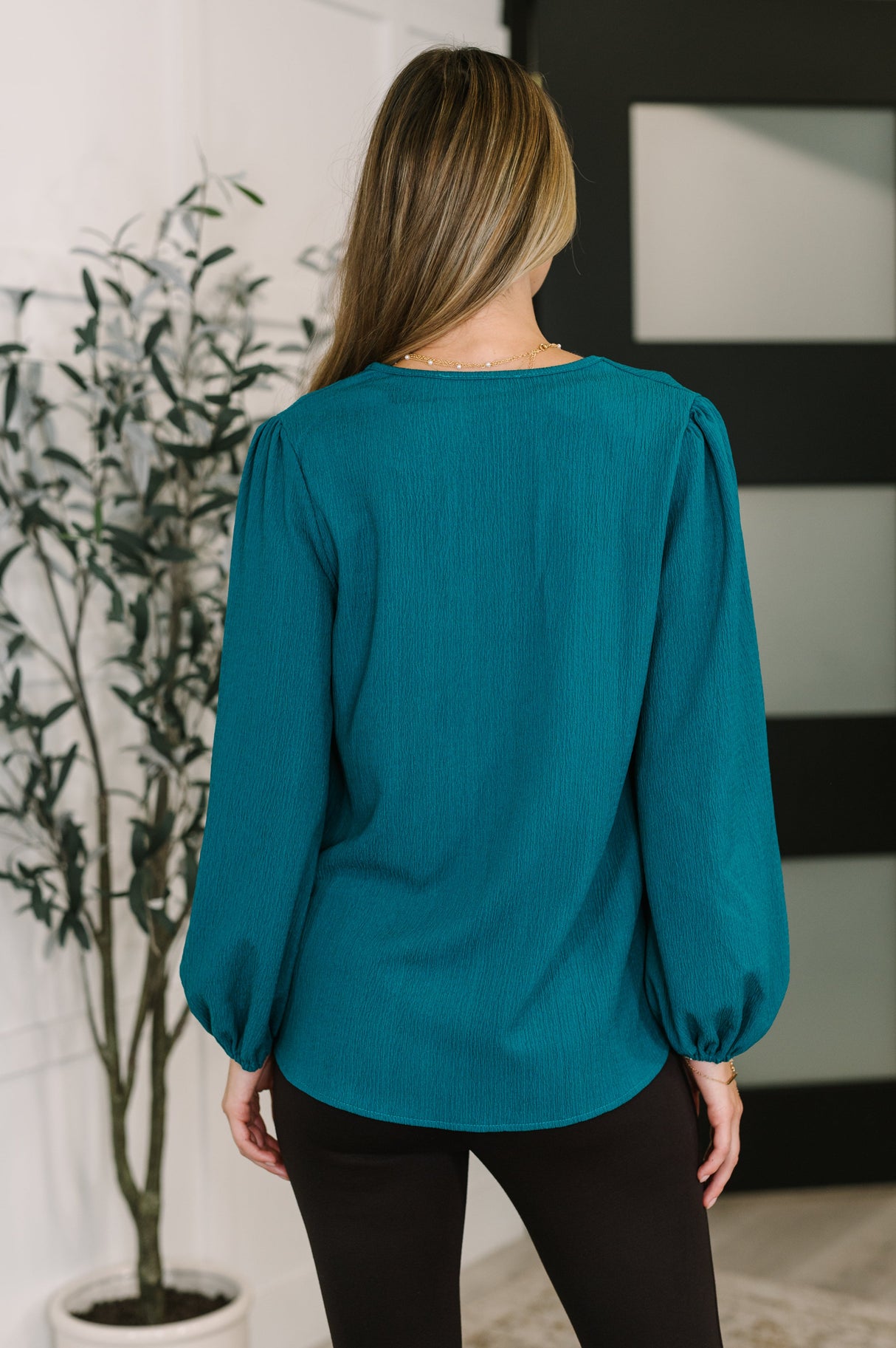 Blusa de manga globo con cuello en V, ideal para ir del trabajo a la cena