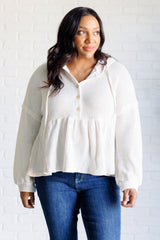 No te quedes con las dudas sobre la sudadera con capucha de punto gofre