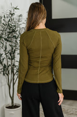 Camiseta Henley de punto con borde sin esfuerzo en verde camuflaje