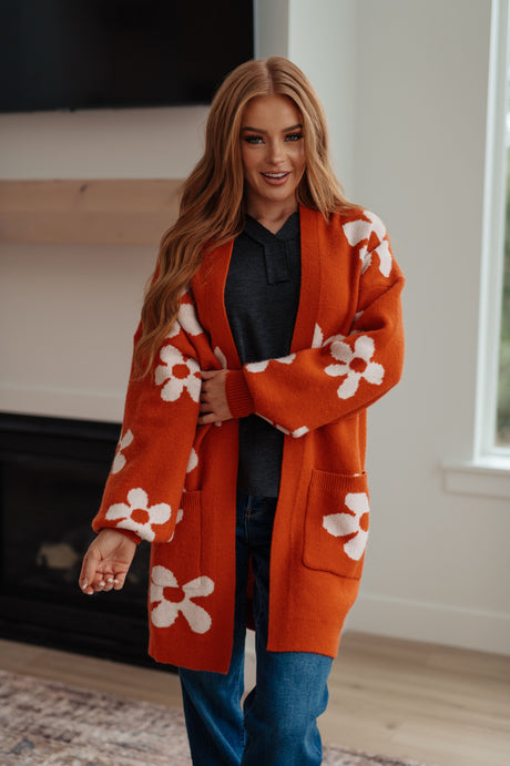 Basta ya de cárdigan floral en naranja quemado