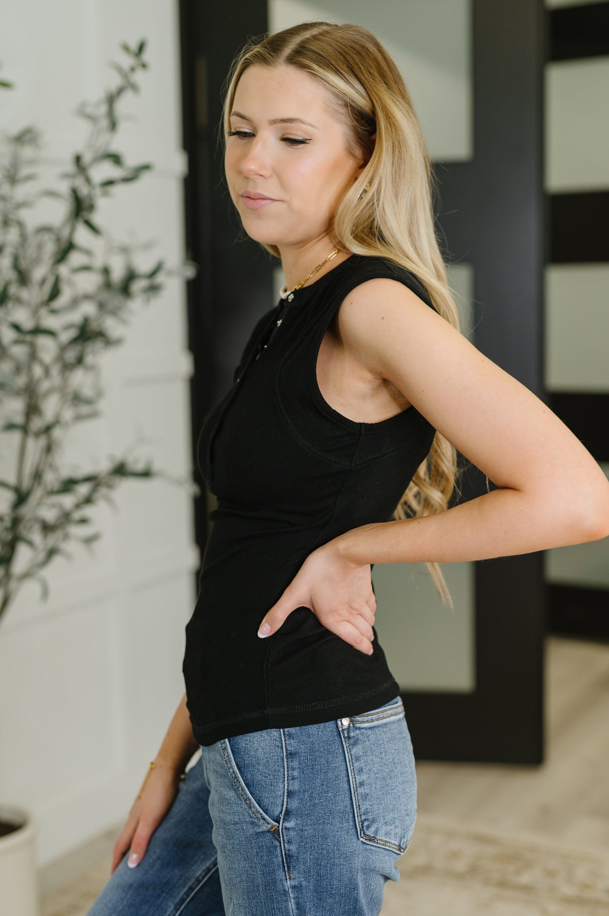 Camiseta de tirantes Henley de punto con borde Everyday en negro