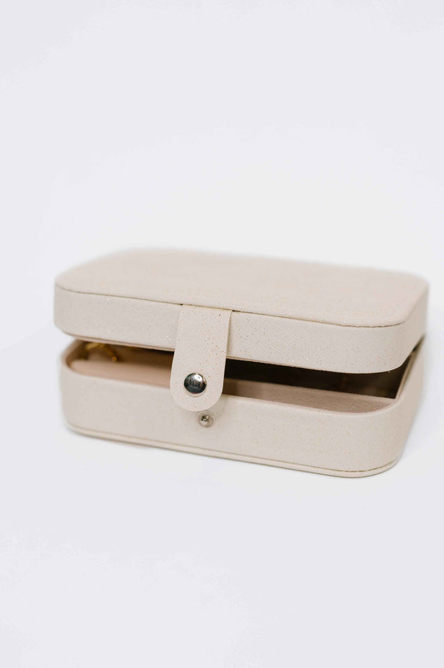 Everywhere In Between Jewelry Organizer