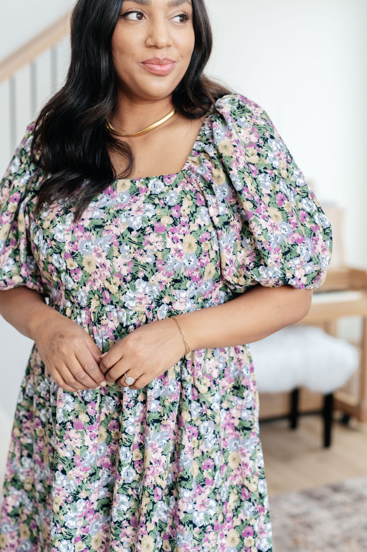 Vestido floral de excelencia sin esfuerzo