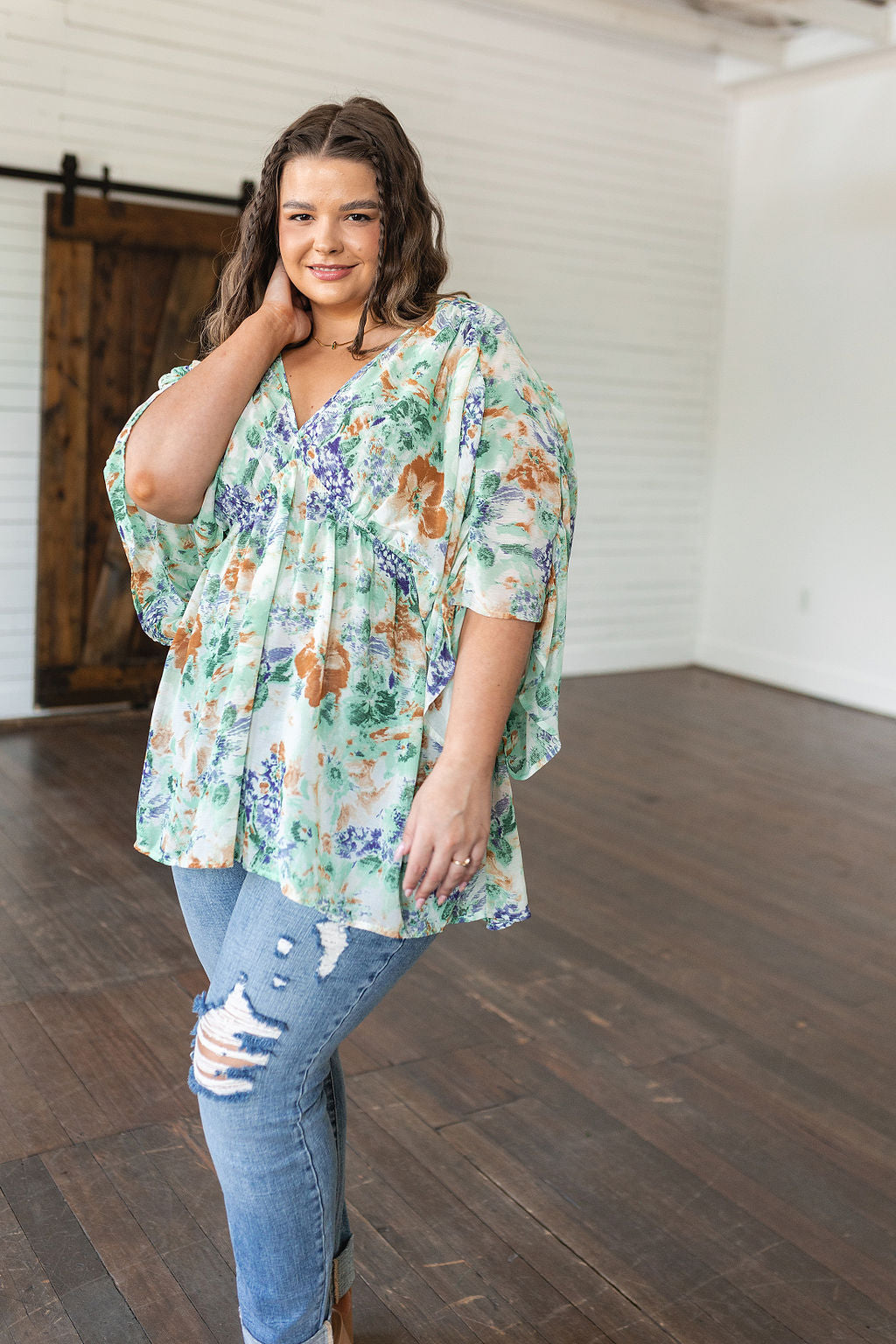 Top peplum drapeado floral Fabled en color marfil 