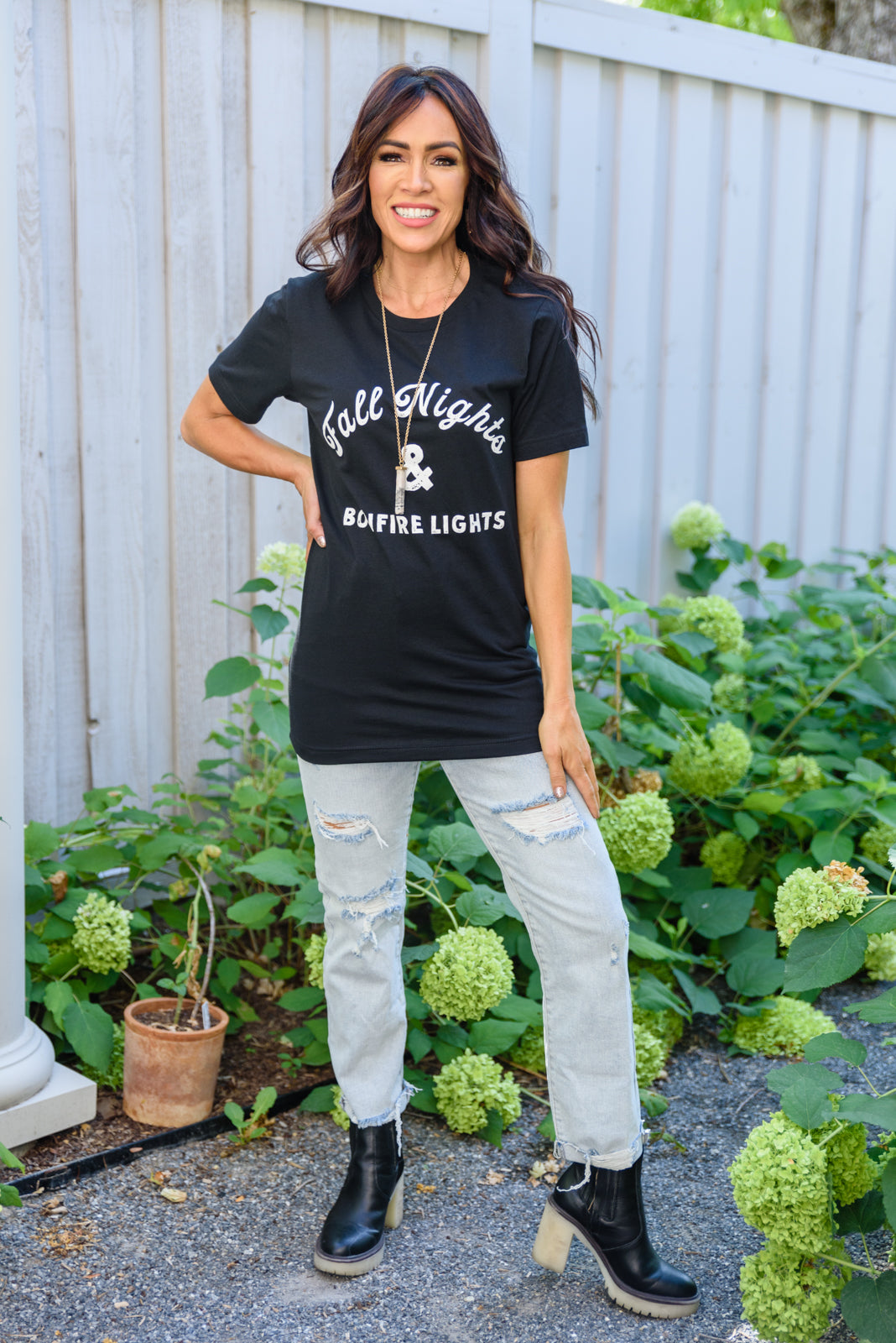 Camiseta gráfica de noches de otoño